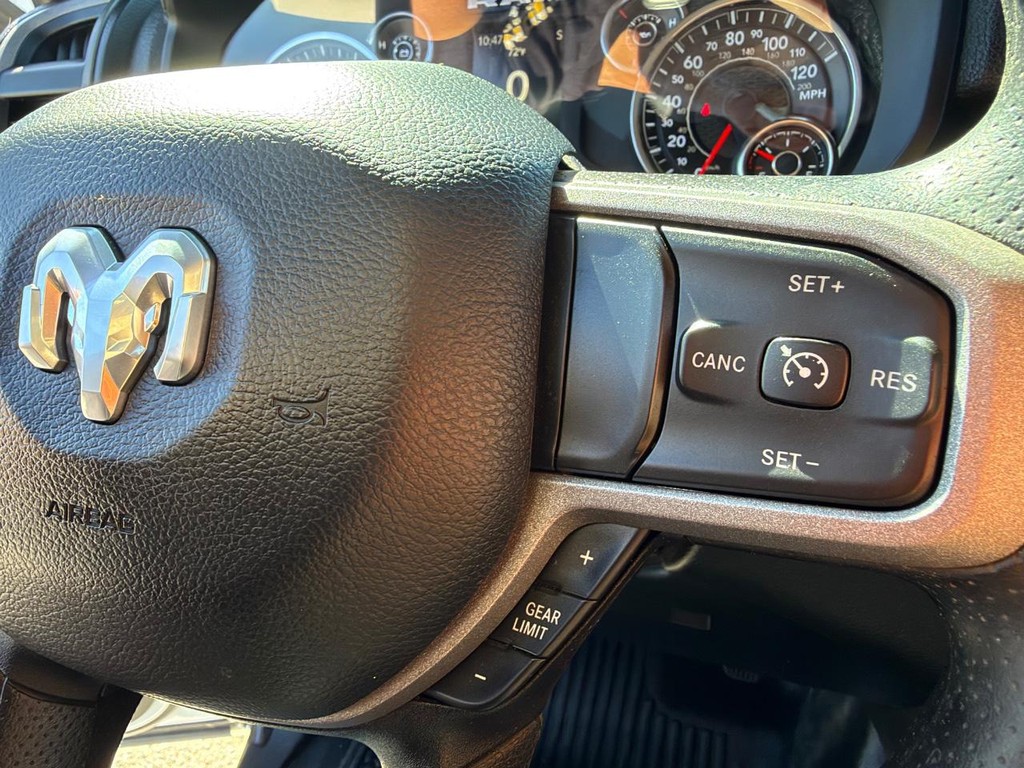 Ram 2500 Vehicle Full-screen Gallery Image 29