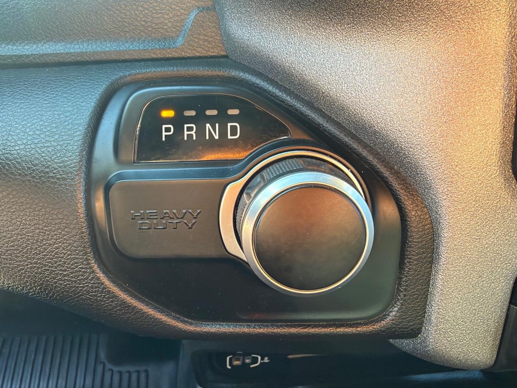 Ram 2500 Vehicle Full-screen Gallery Image 33
