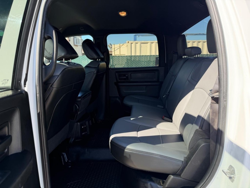 Ram 2500 Vehicle Full-screen Gallery Image 41