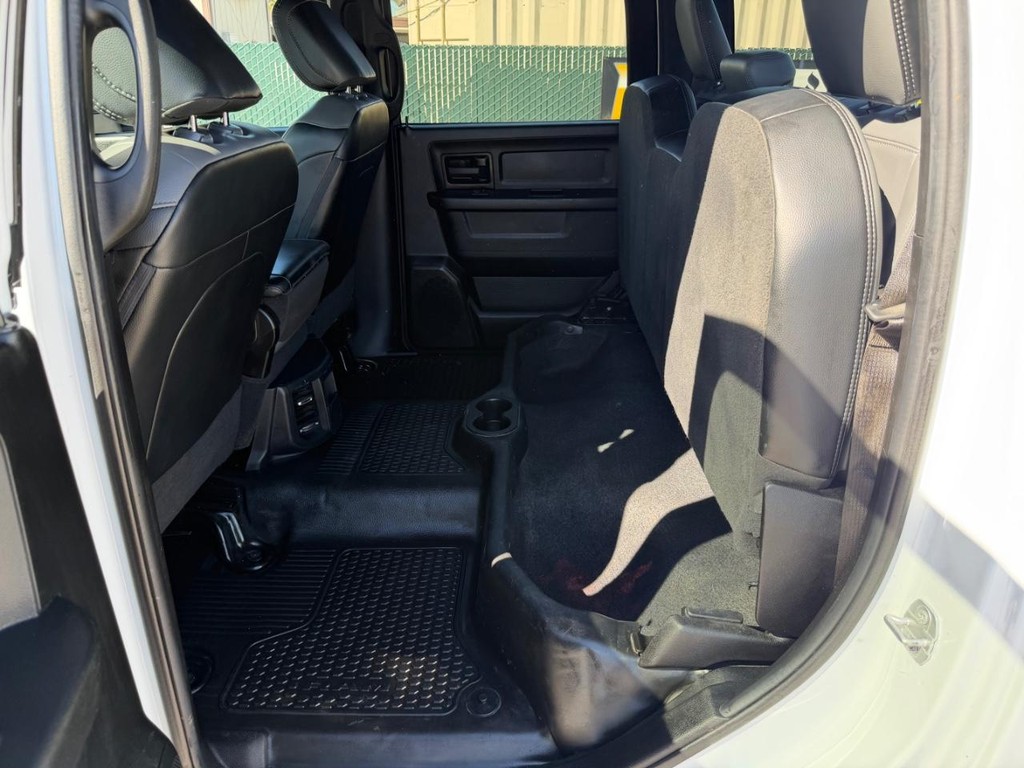 Ram 2500 Vehicle Full-screen Gallery Image 42