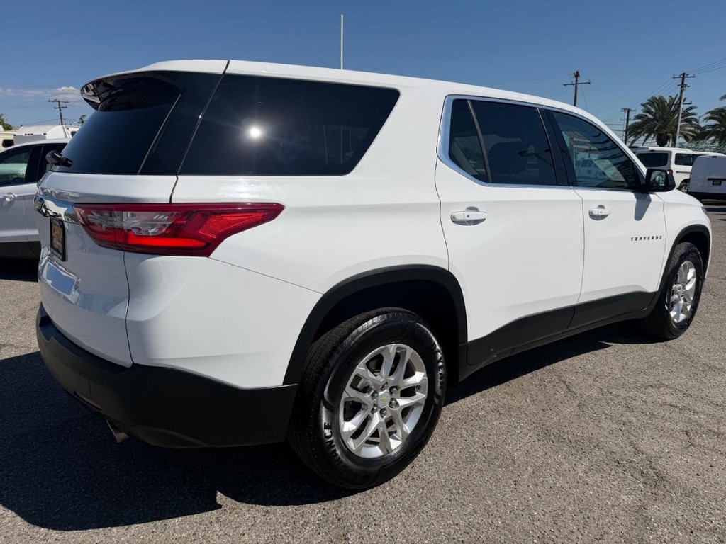 Chevrolet Traverse Vehicle Full-screen Gallery Image 06