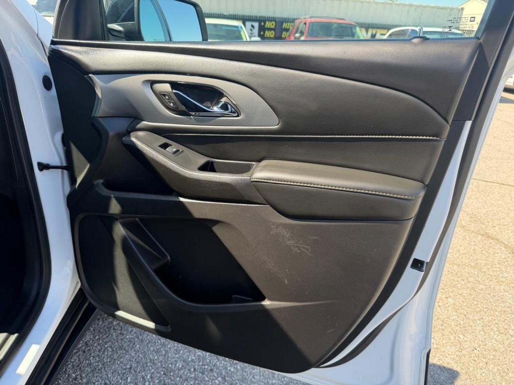 Chevrolet Traverse Vehicle Full-screen Gallery Image 19