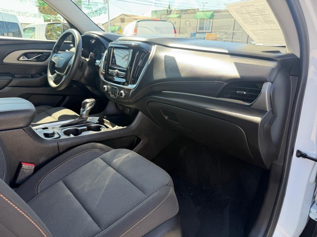 Chevrolet Traverse Vehicle Full-screen Gallery Image 20