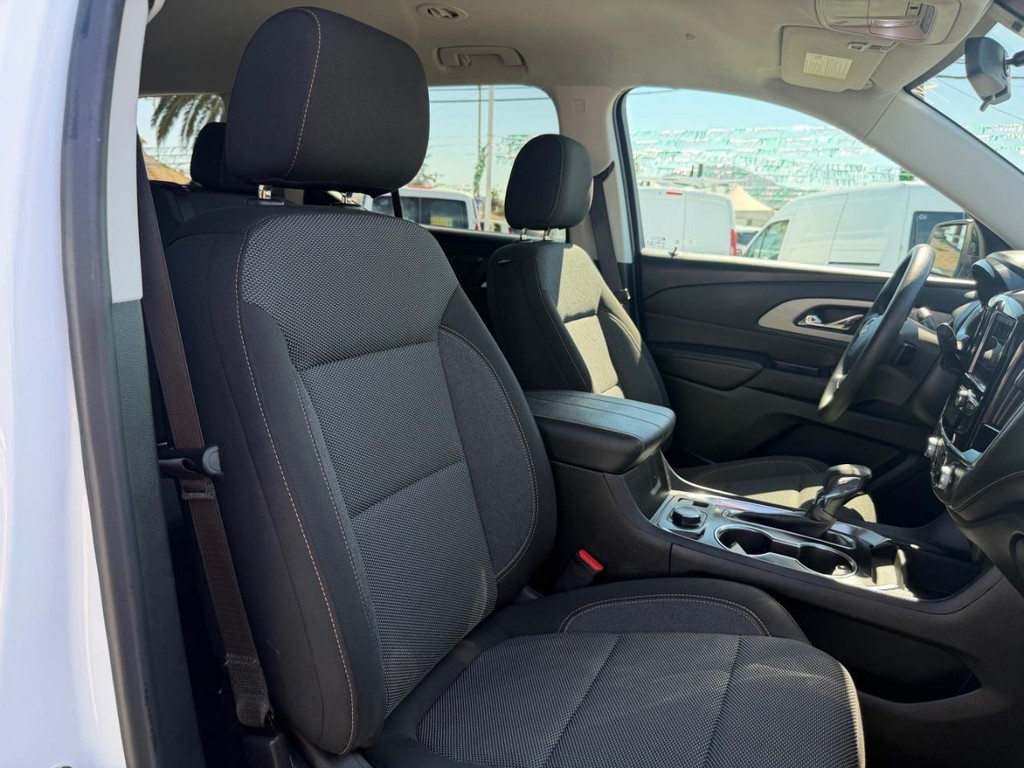 Chevrolet Traverse Vehicle Full-screen Gallery Image 22