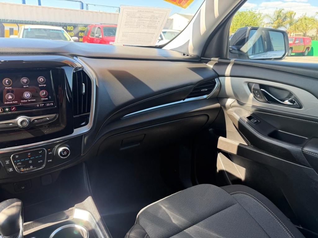 Chevrolet Traverse Vehicle Full-screen Gallery Image 26