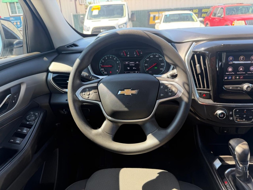 Chevrolet Traverse Vehicle Full-screen Gallery Image 27