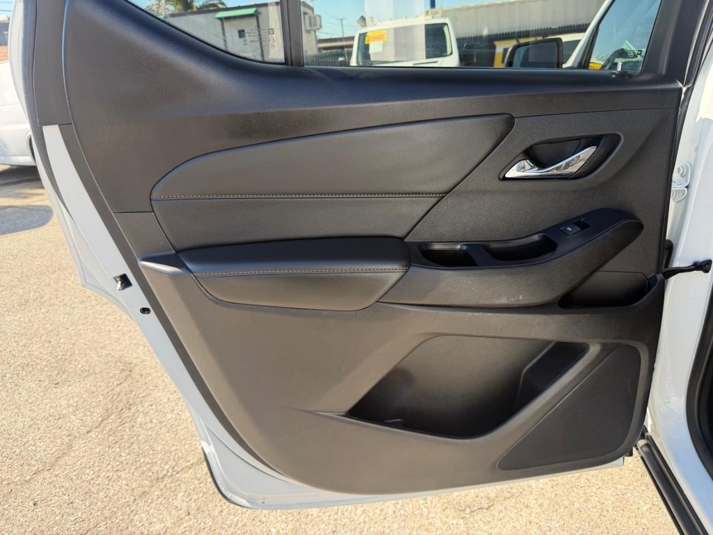Chevrolet Traverse Vehicle Full-screen Gallery Image 37