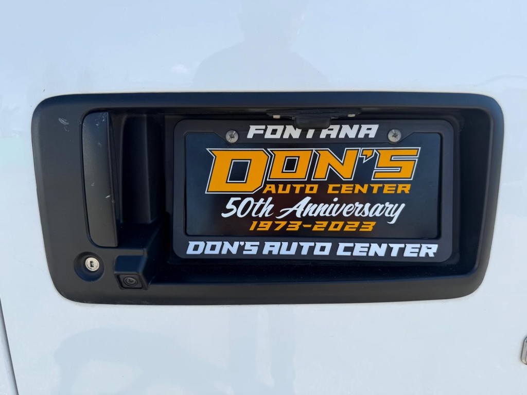 GMC Savana 2500 Vehicle Full-screen Gallery Image 37