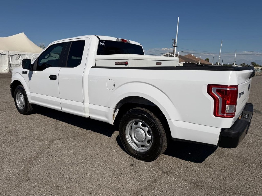 Ford F-150 Vehicle Full-screen Gallery Image 09