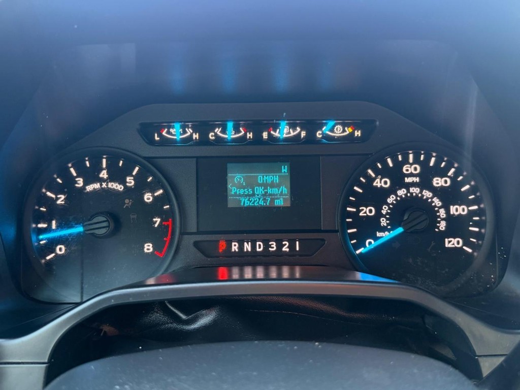 Ford F-150 Vehicle Full-screen Gallery Image 36