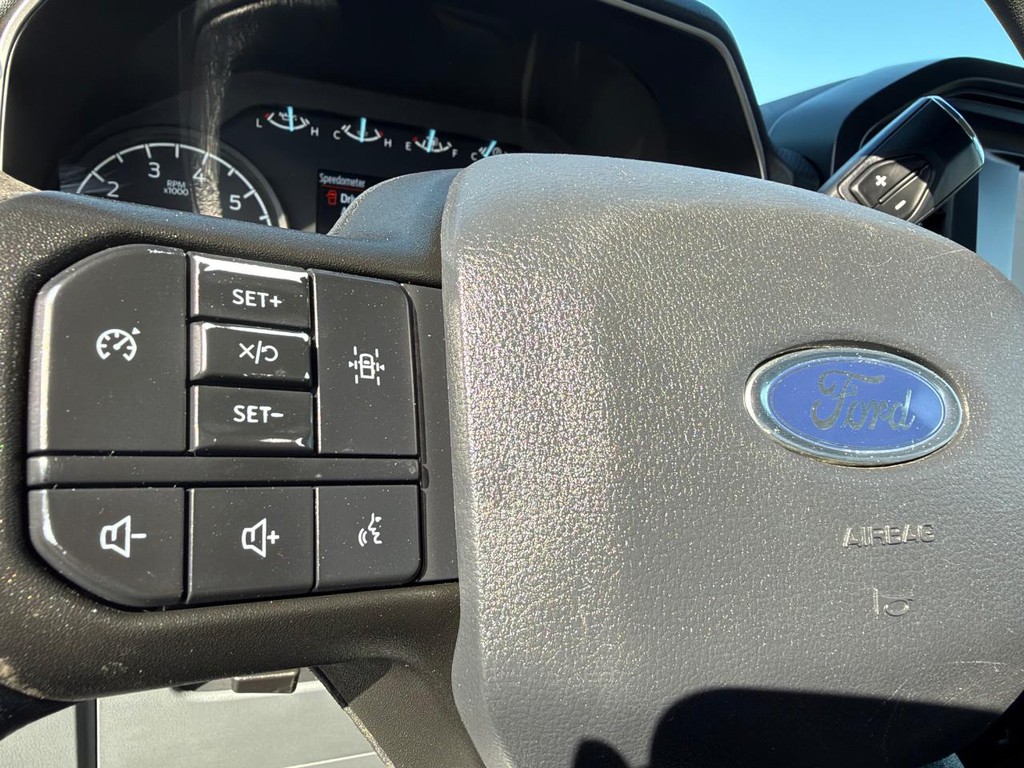 Ford F-150 Vehicle Full-screen Gallery Image 35