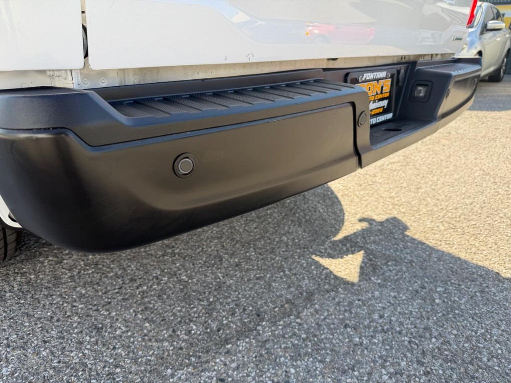 Ford F-150 Vehicle Full-screen Gallery Image 42