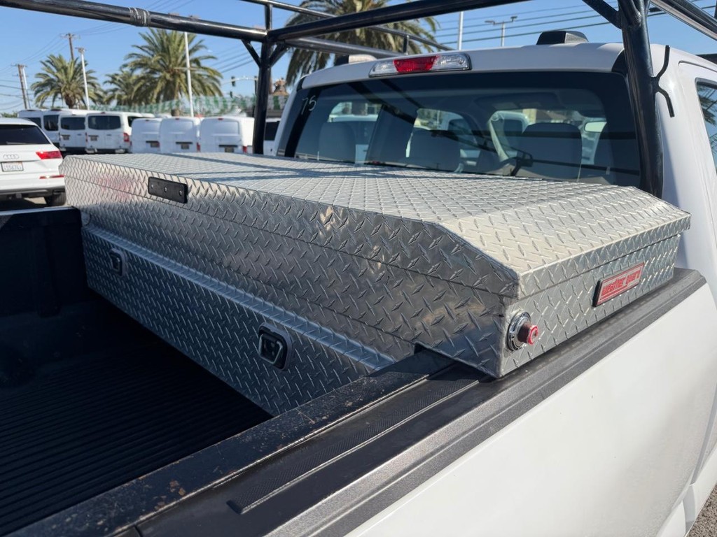 Ford F-150 Vehicle Full-screen Gallery Image 44