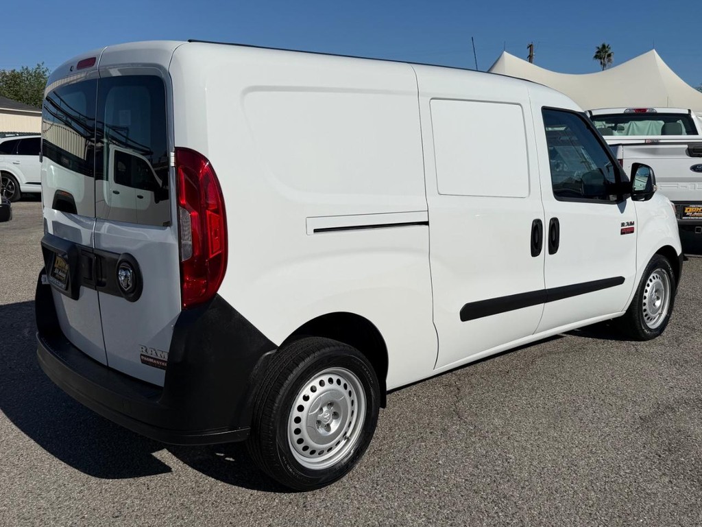 Ram ProMaster City Vehicle Full-screen Gallery Image 07