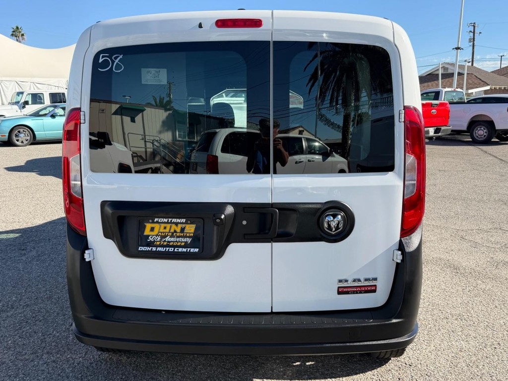 Ram ProMaster City Vehicle Full-screen Gallery Image 09