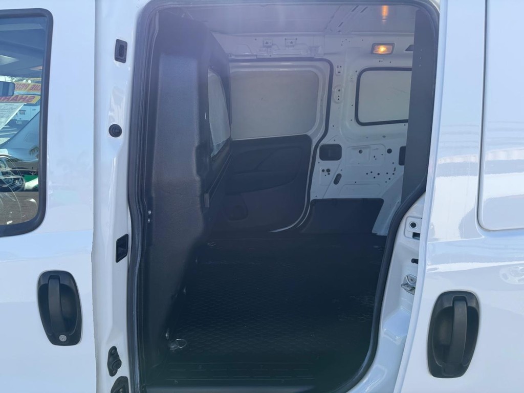 Ram ProMaster City Vehicle Full-screen Gallery Image 22