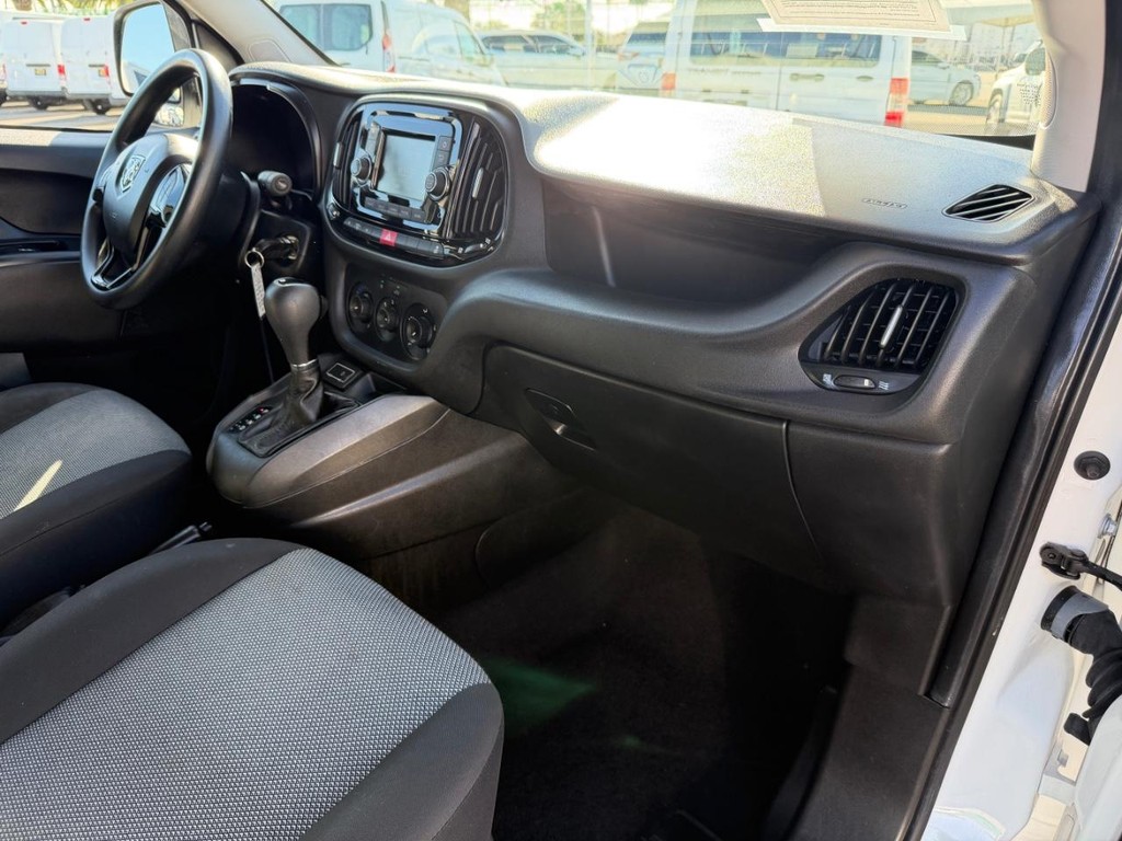 Ram ProMaster City Vehicle Full-screen Gallery Image 30