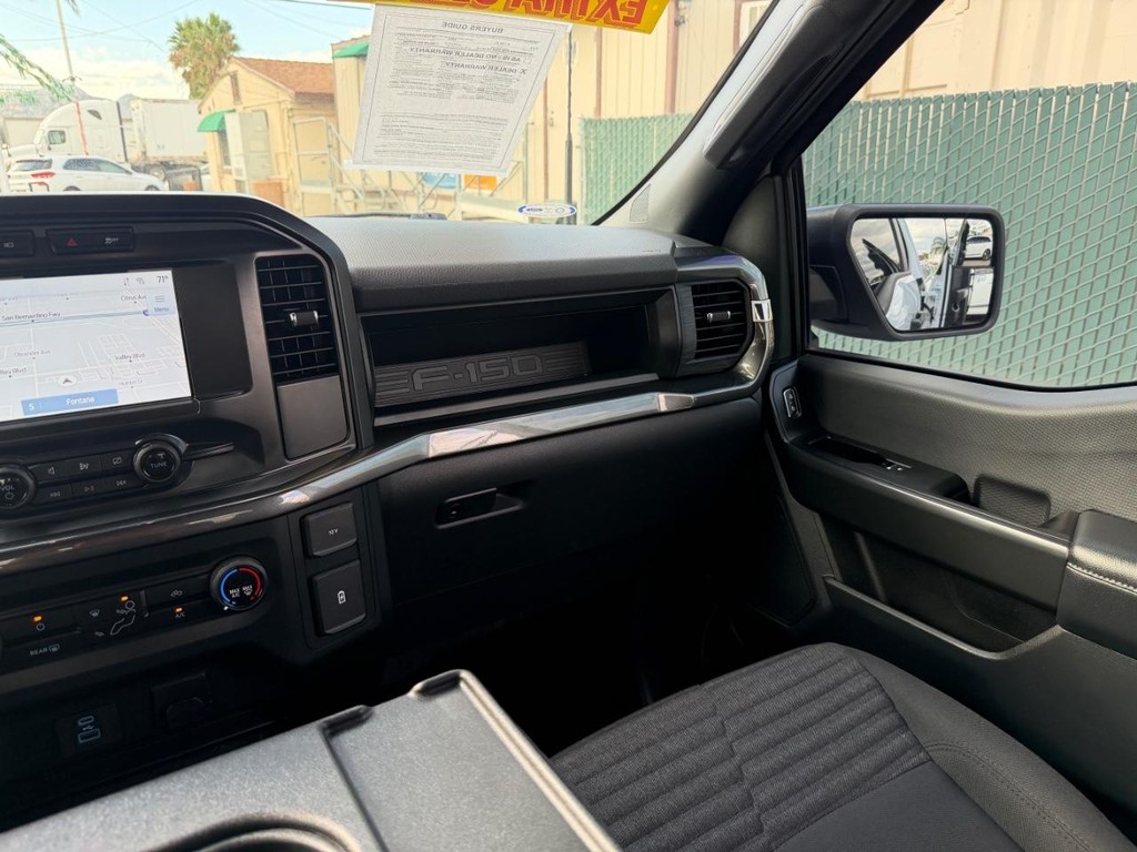 Ford F-150 Vehicle Full-screen Gallery Image 32