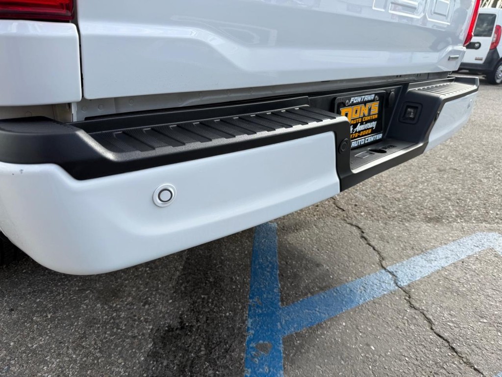 Ford F-150 Vehicle Full-screen Gallery Image 42