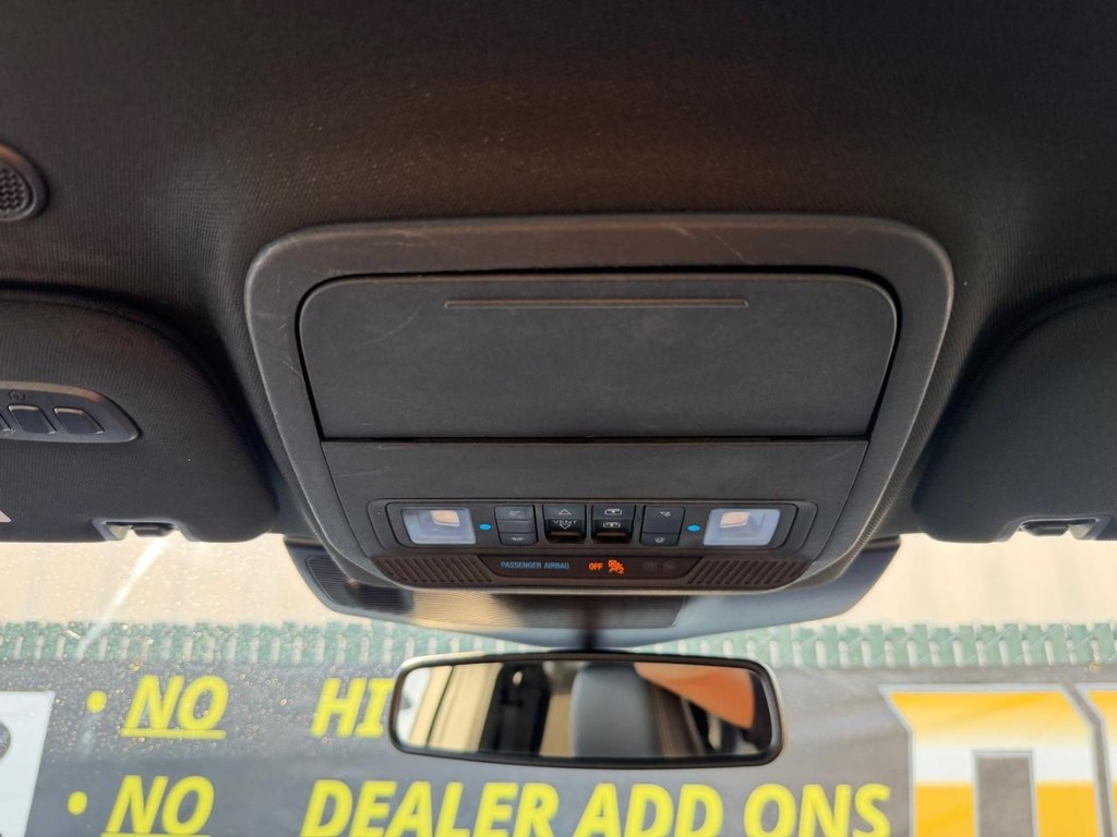 Ford Explorer Vehicle Full-screen Gallery Image 38