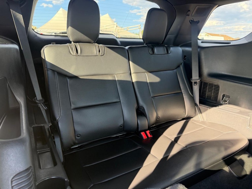 Ford Explorer Vehicle Full-screen Gallery Image 42