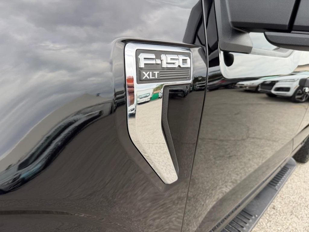 Ford F-150 Vehicle Full-screen Gallery Image 46