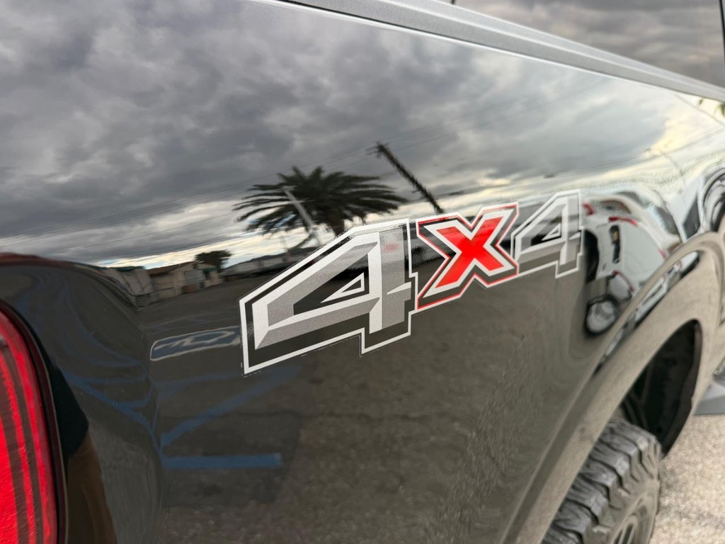 Ford F-150 Vehicle Full-screen Gallery Image 47