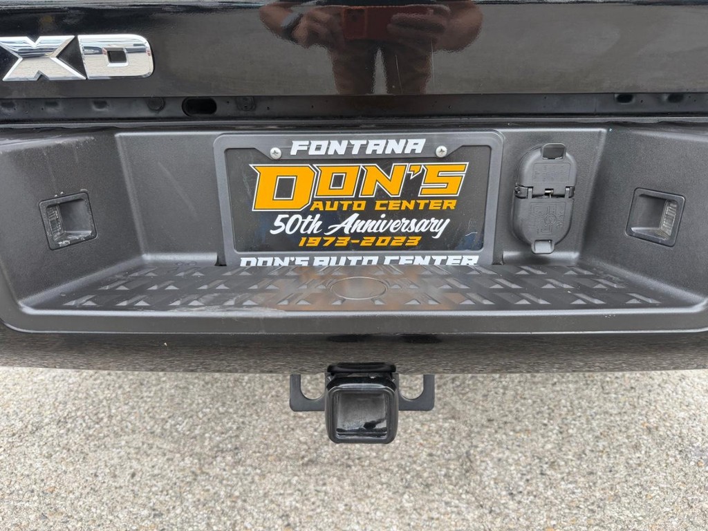 Nissan Titan XD Vehicle Full-screen Gallery Image 55