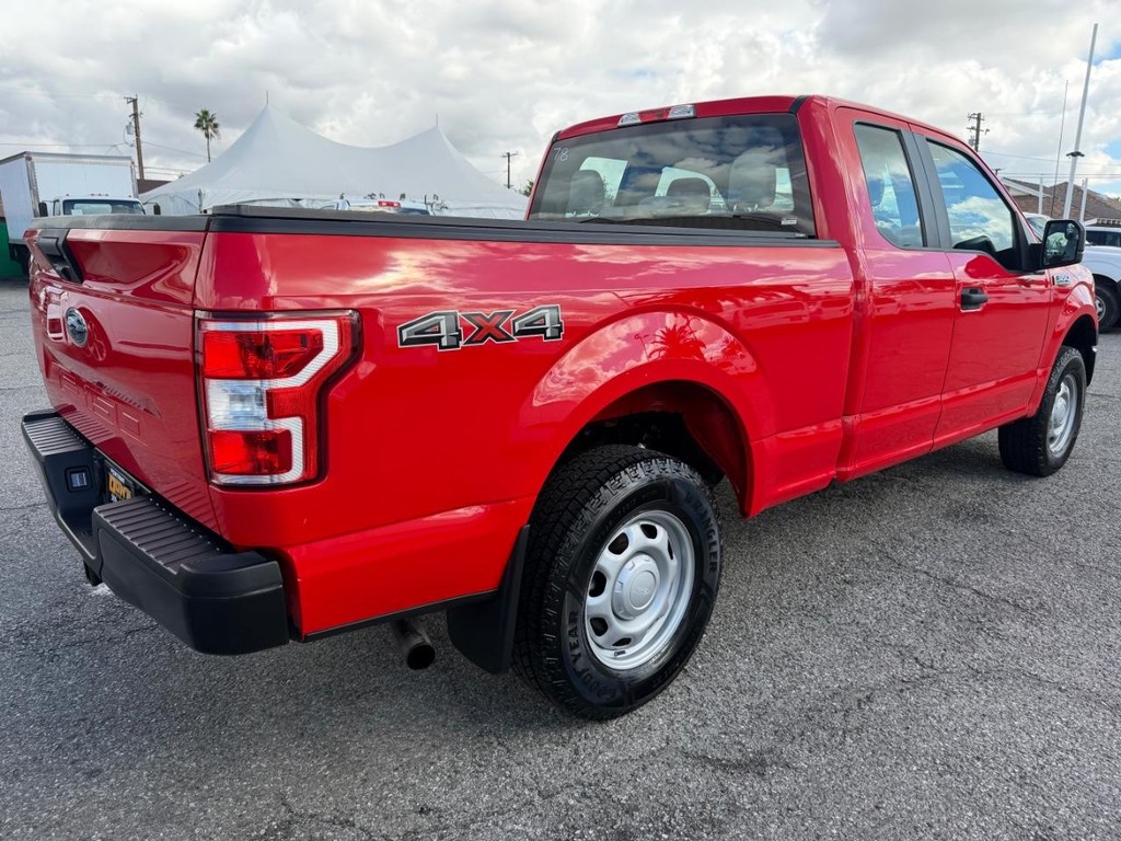 Ford F-150 Vehicle Full-screen Gallery Image 06