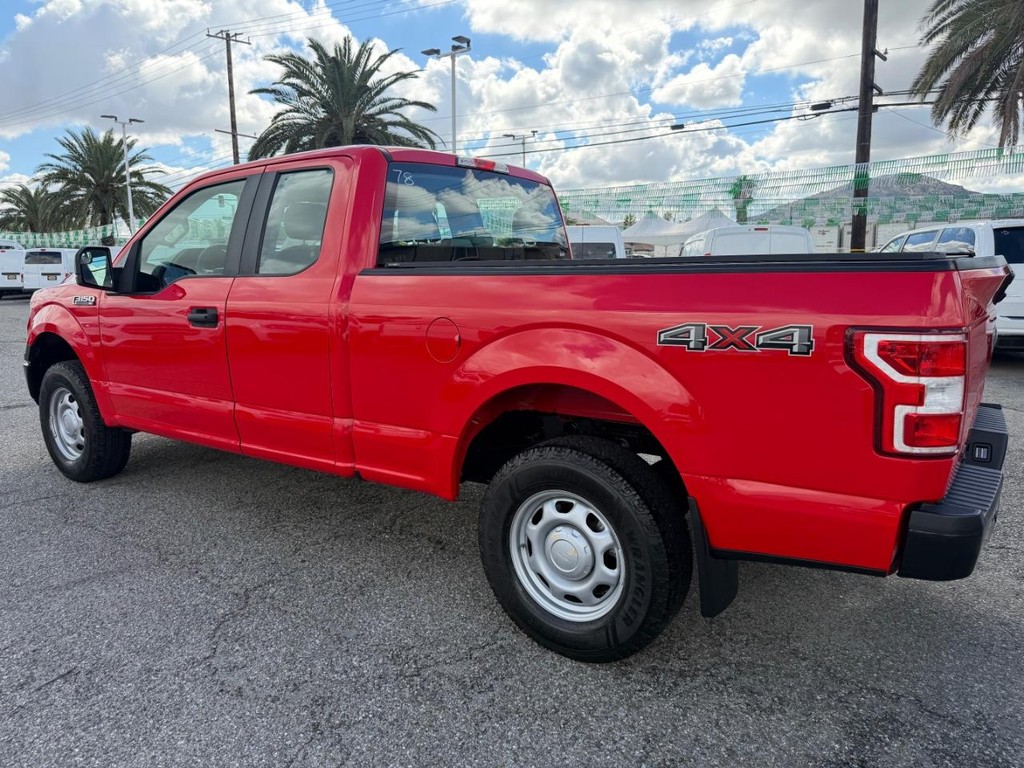 Ford F-150 Vehicle Full-screen Gallery Image 09
