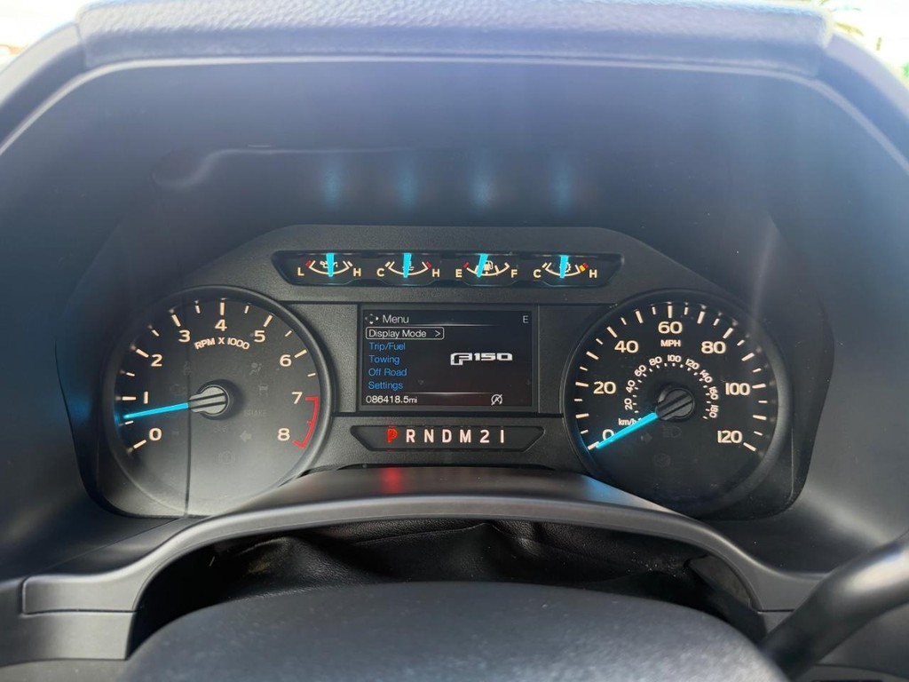 Ford F-150 Vehicle Full-screen Gallery Image 34