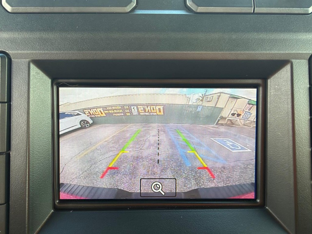 Ford F-150 Vehicle Full-screen Gallery Image 40