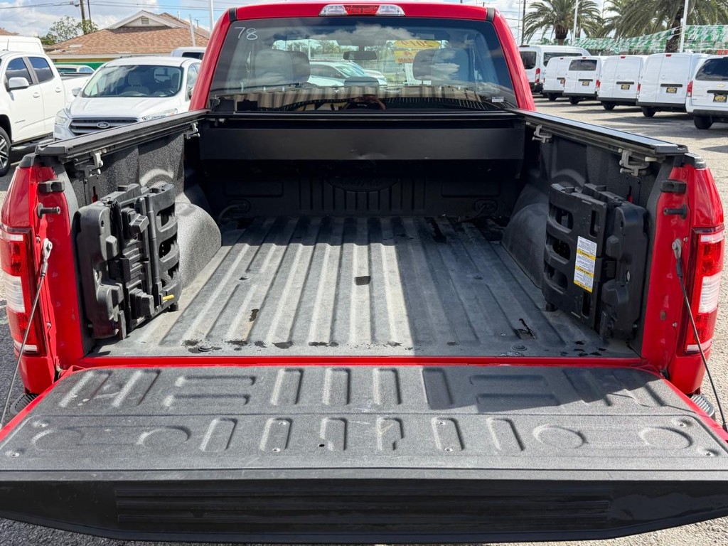 Ford F-150 Vehicle Full-screen Gallery Image 45