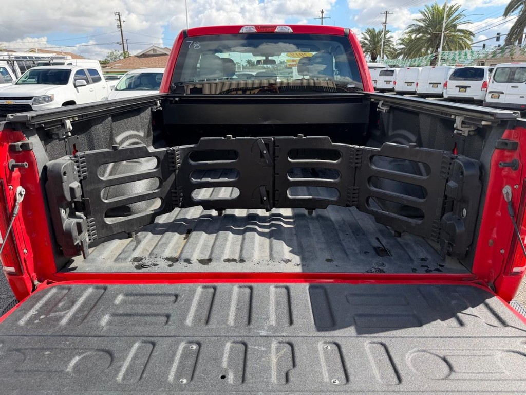 Ford F-150 Vehicle Full-screen Gallery Image 46