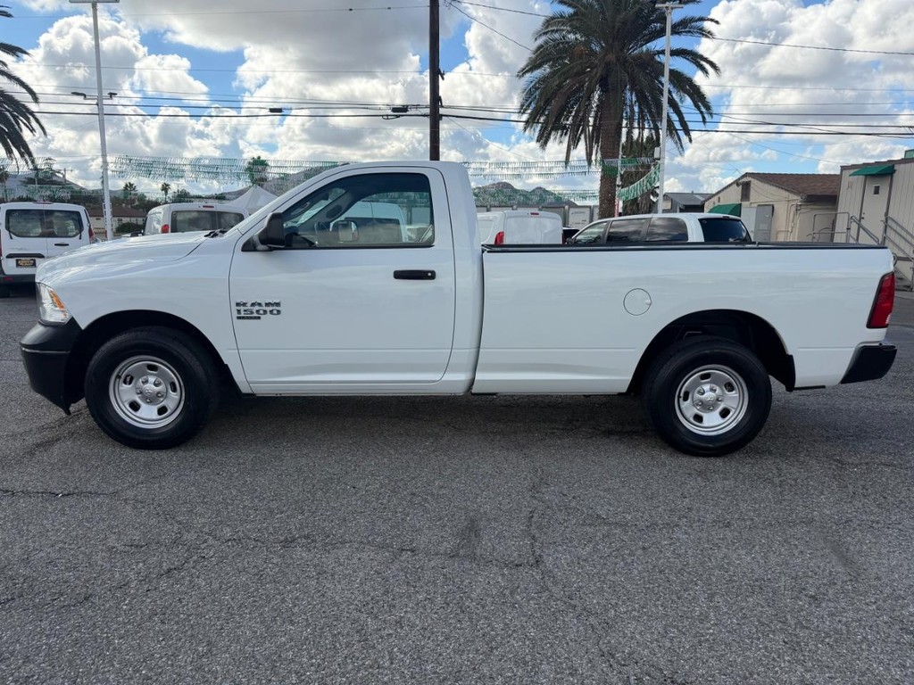 Ram 1500 Vehicle Full-screen Gallery Image 11