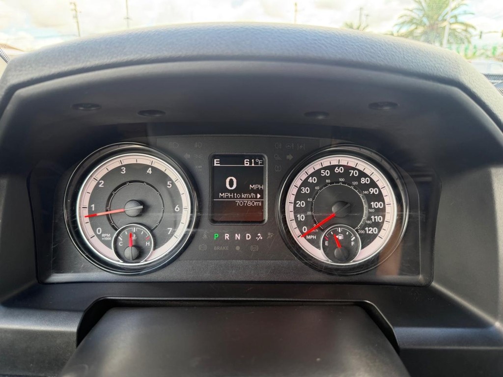 Ram 1500 Vehicle Full-screen Gallery Image 28