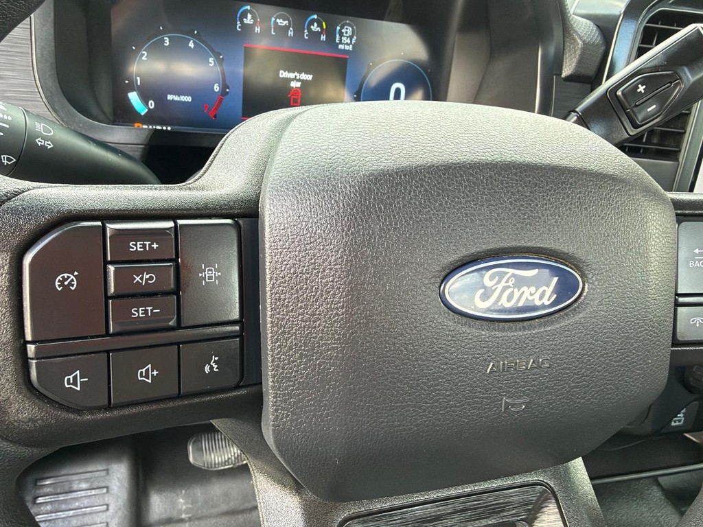 Ford F-150 Vehicle Full-screen Gallery Image 27