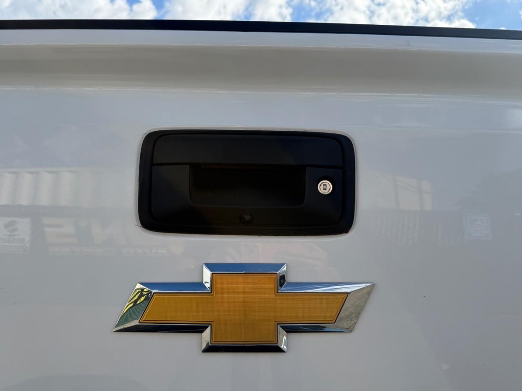 Chevrolet Silverado 1500 Vehicle Full-screen Gallery Image 32