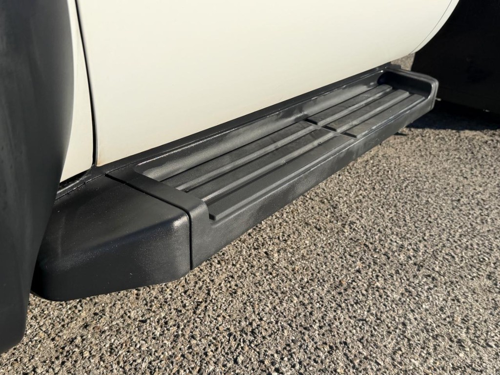 Ford F-550 Vehicle Full-screen Gallery Image 35