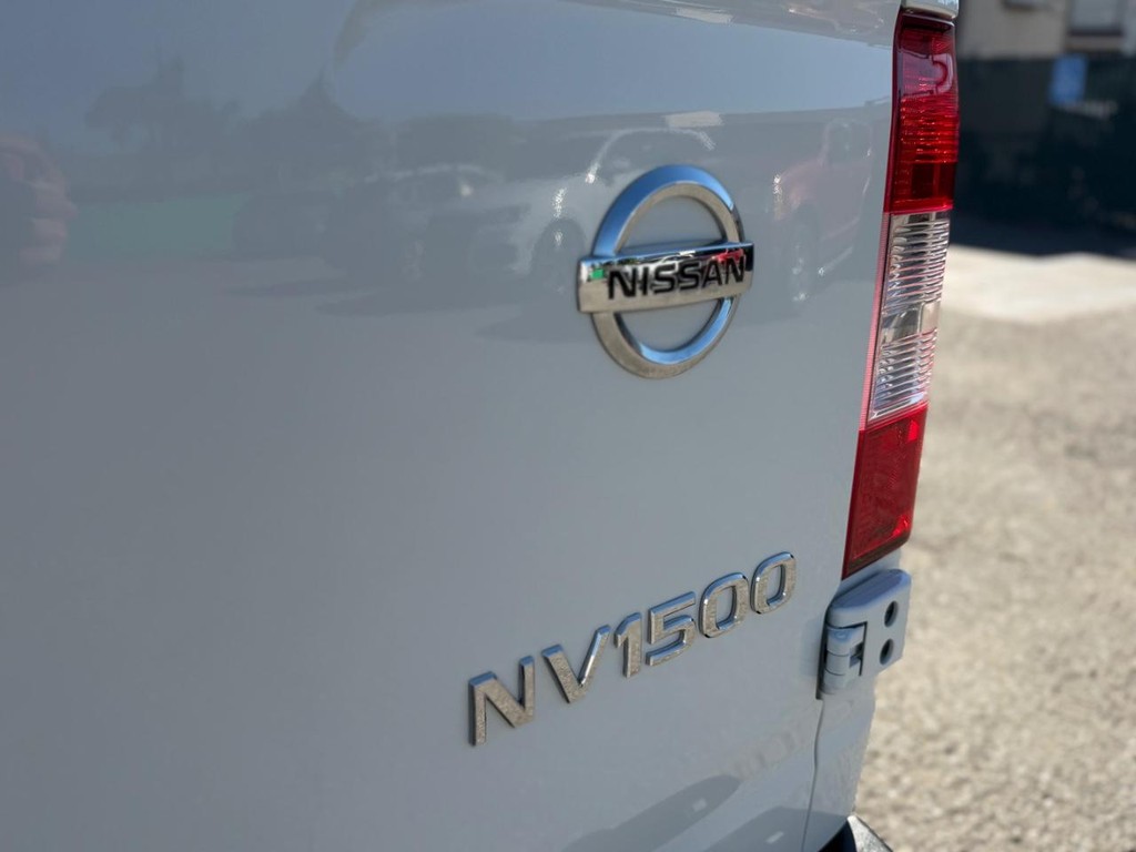Nissan NV1500 SV Cargo Van Vehicle Full-screen Gallery Image 44