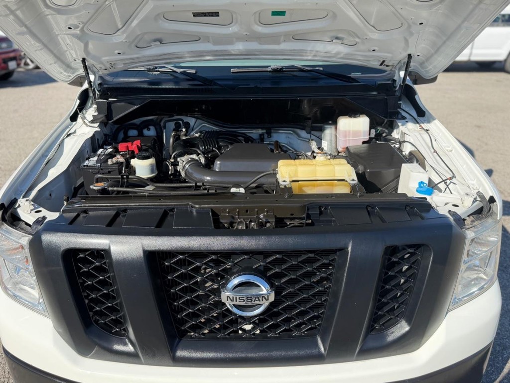 Nissan NV1500 SV Cargo Van Vehicle Full-screen Gallery Image 47