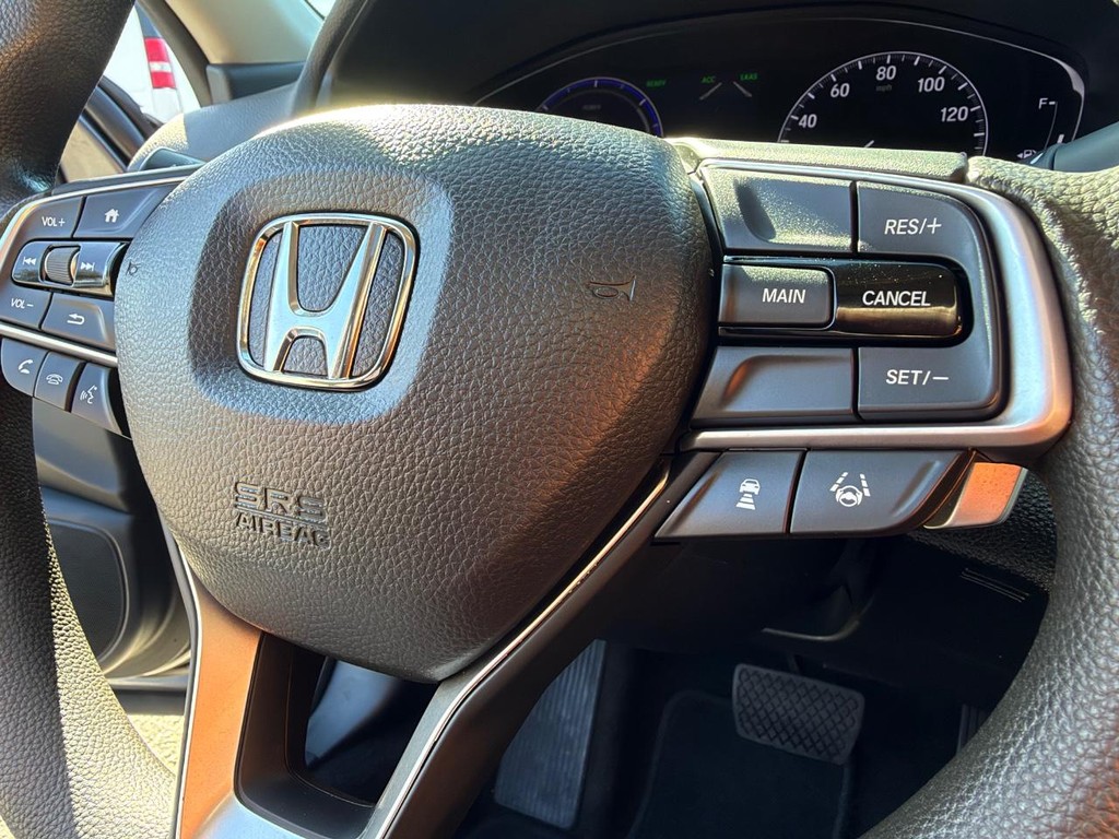 Honda Accord Hybrid Vehicle Full-screen Gallery Image 29