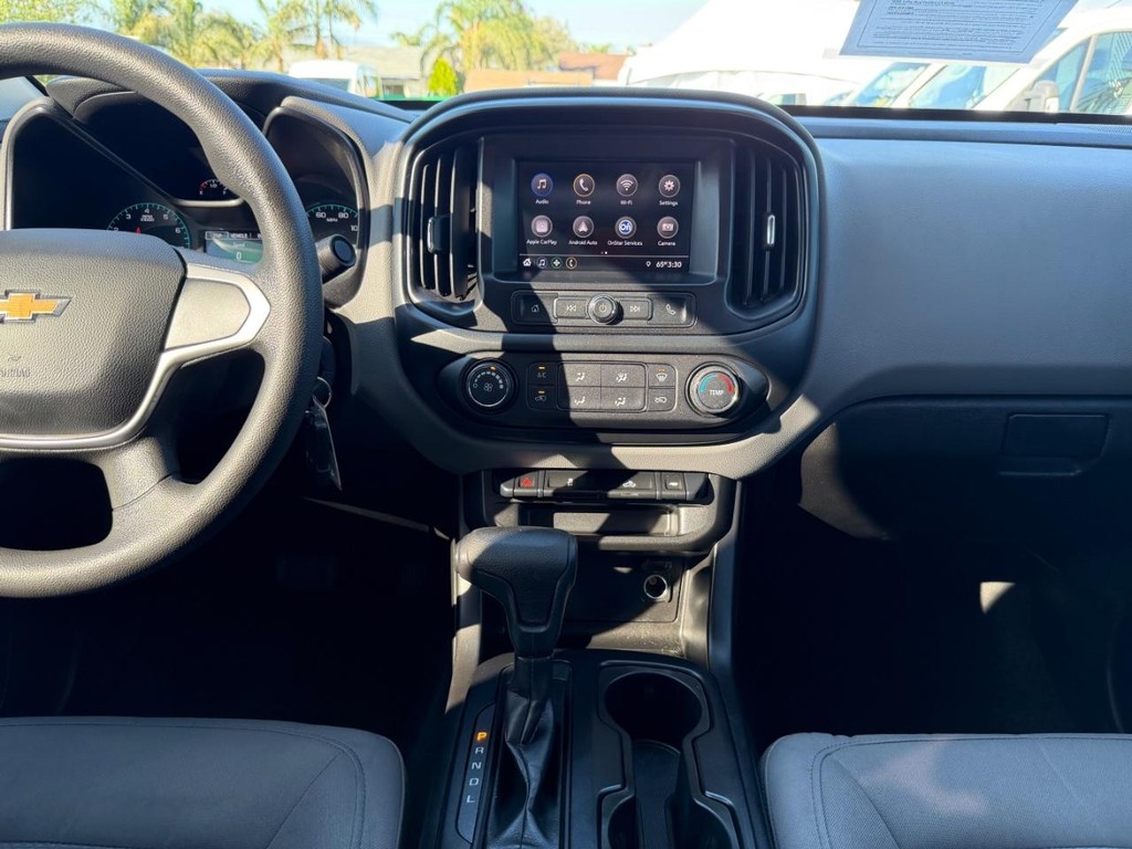 Chevrolet Colorado Vehicle Full-screen Gallery Image 25