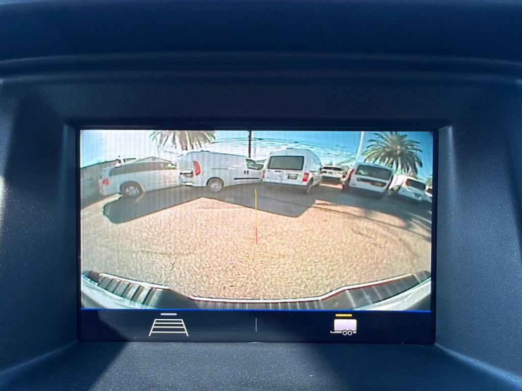 Chevrolet Colorado Vehicle Full-screen Gallery Image 38