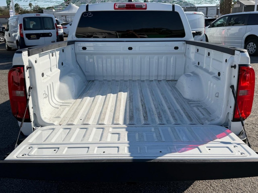 Chevrolet Colorado Vehicle Full-screen Gallery Image 43