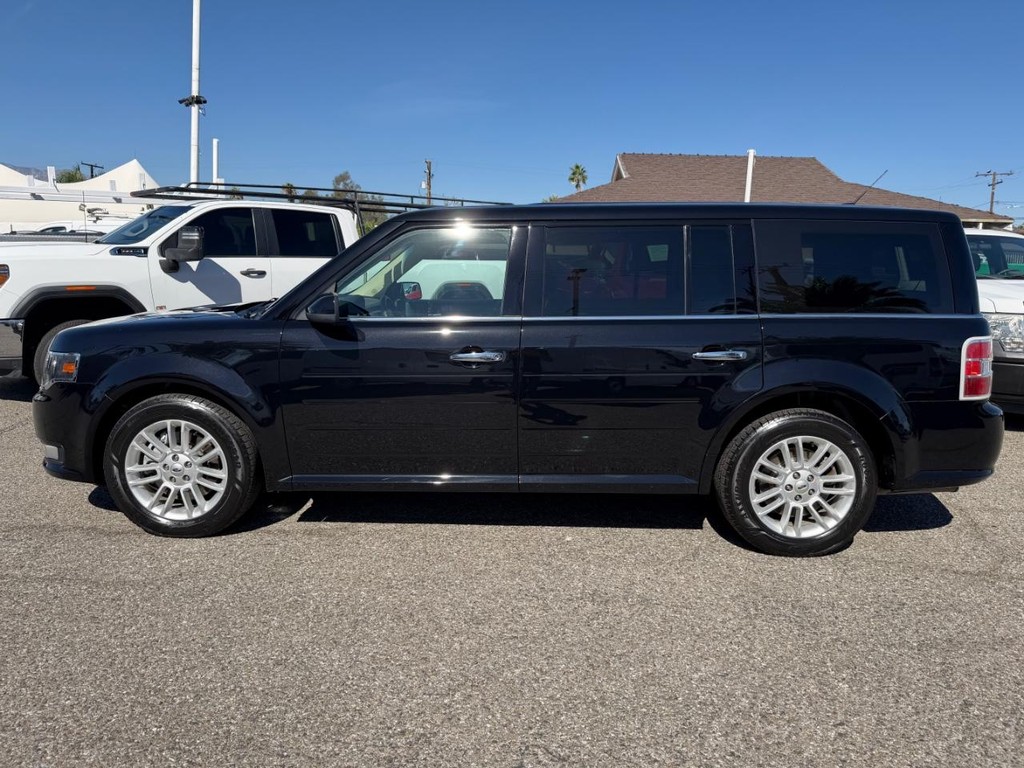 Ford Flex Vehicle Full-screen Gallery Image 11