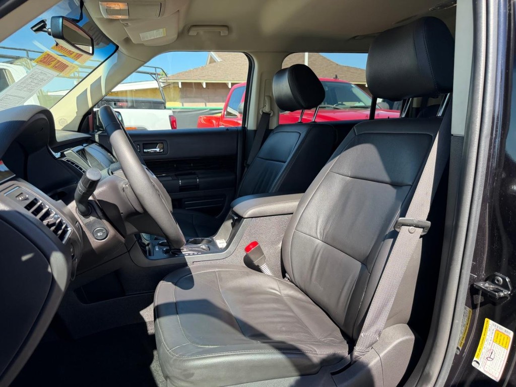 Ford Flex Vehicle Full-screen Gallery Image 18