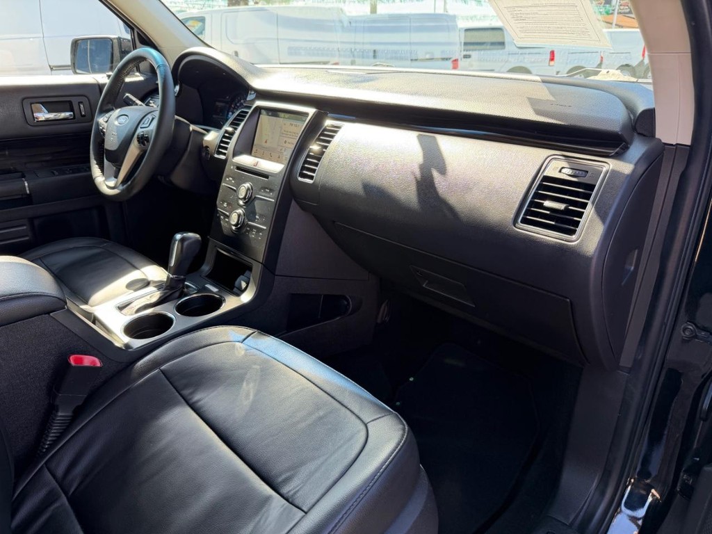 Ford Flex Vehicle Full-screen Gallery Image 20