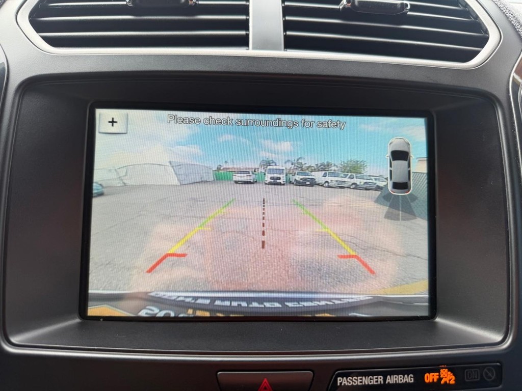 Ford Explorer Vehicle Full-screen Gallery Image 43