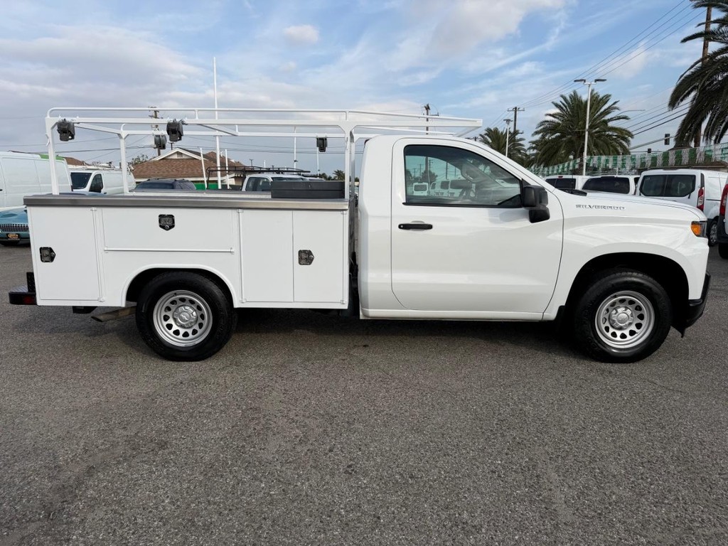 Chevrolet Silverado 1500 Vehicle Full-screen Gallery Image 05